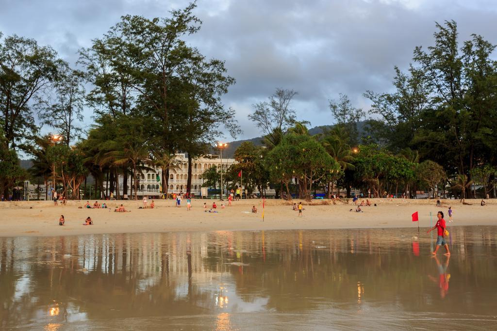 Patong Marina Hotel By Lofty Eksteriør bilde