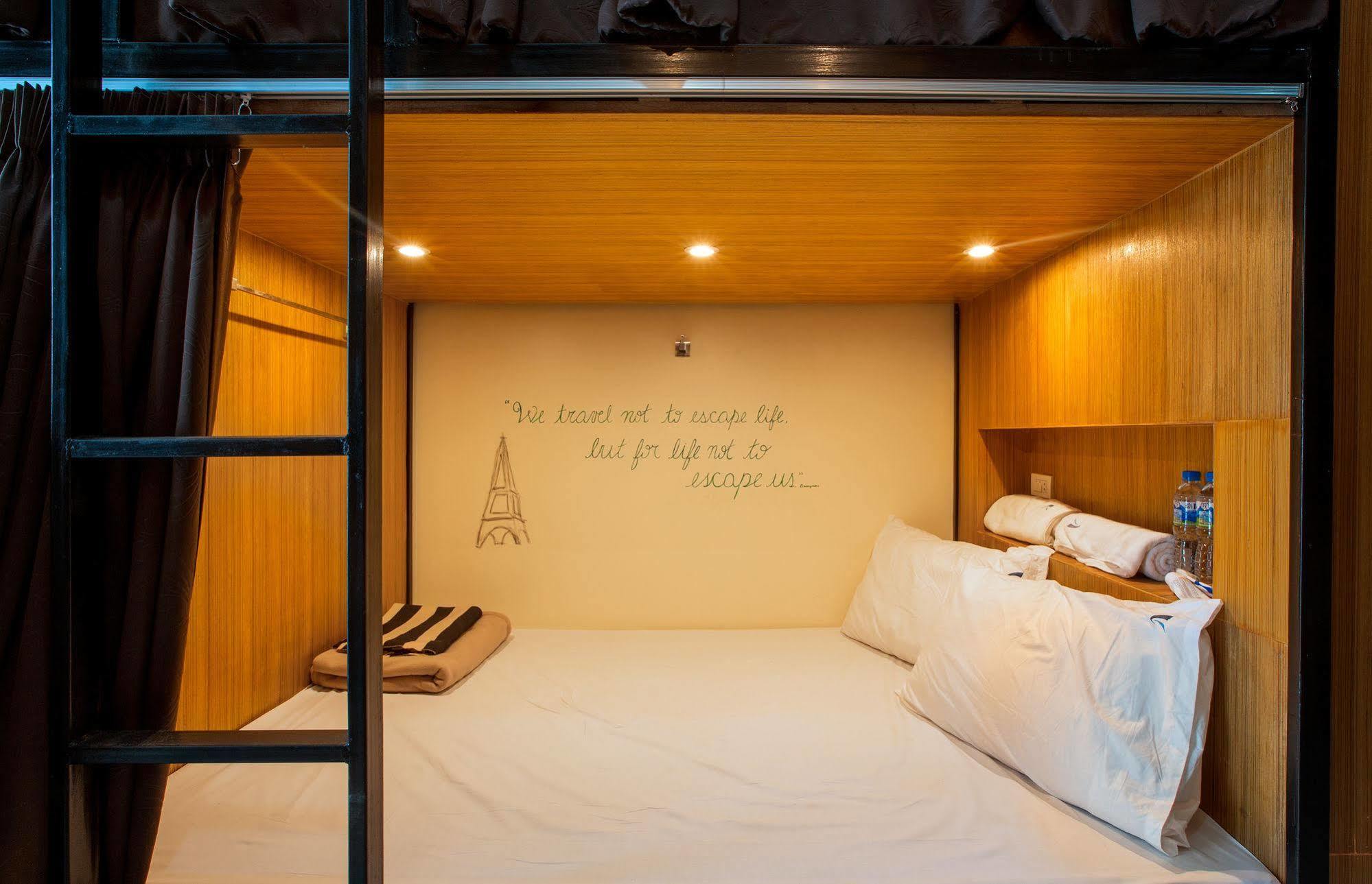 Patong Marina Hotel By Lofty Eksteriør bilde